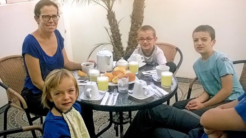 Hostal Florida Chiclayo Luaran gambar