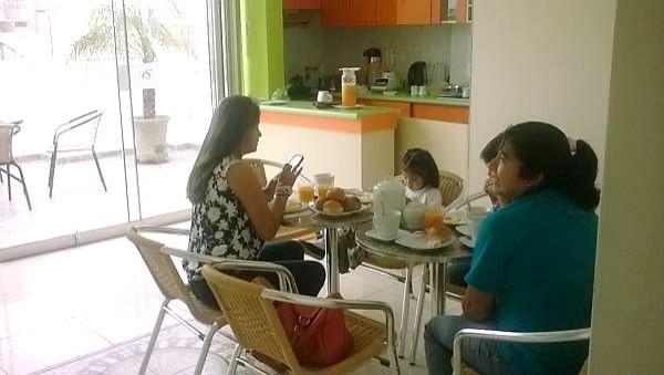 Hostal Florida Chiclayo Luaran gambar
